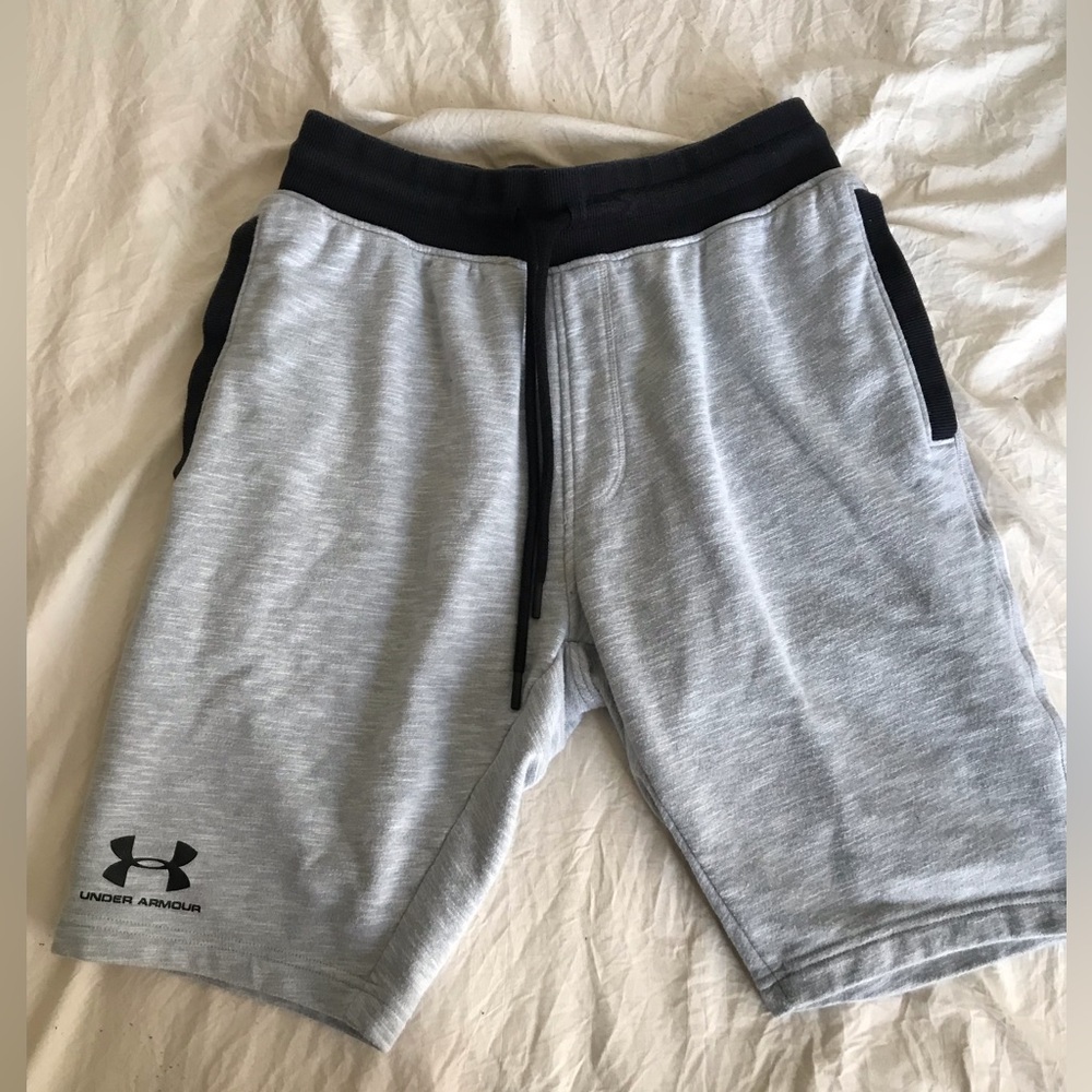 Under Armour Sweats Gym Shorts Gray Medium